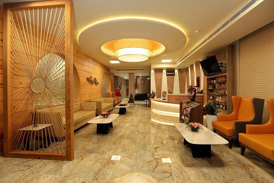 Hotel New York Square Kottayam Exterior foto
